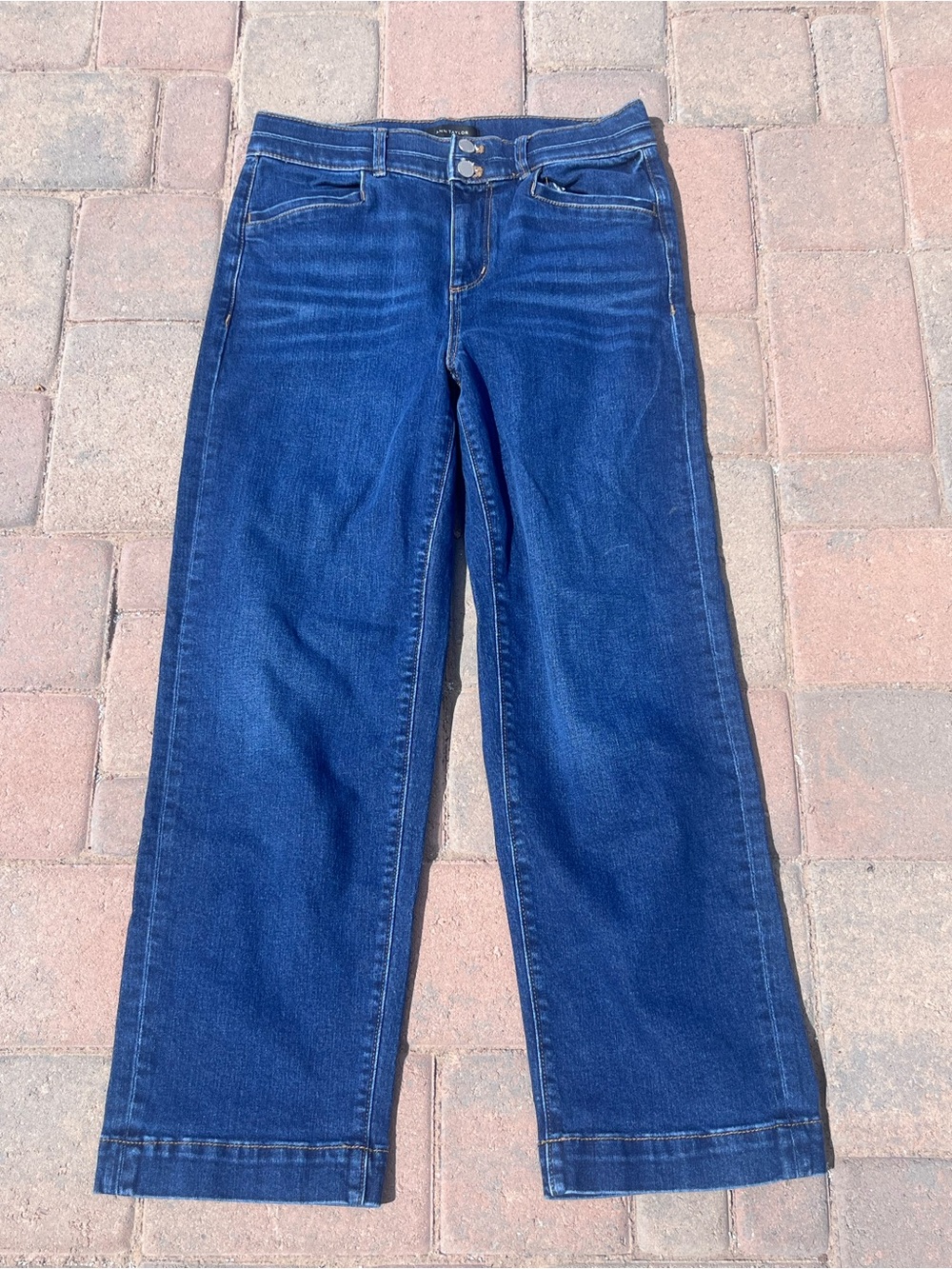 like new - Classic Women Straight-Leg Jeans Dark Blue